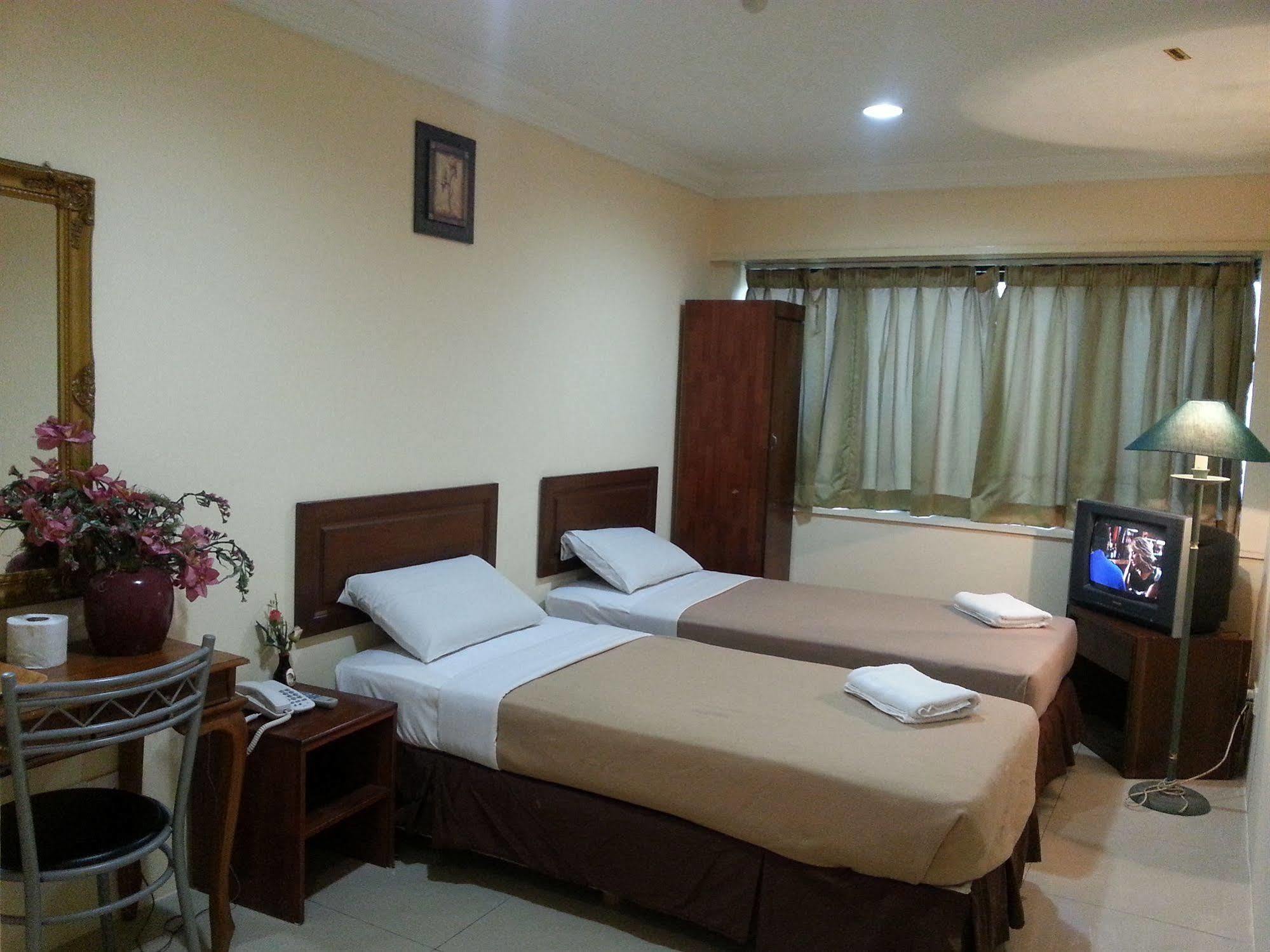 Oyo 390 Mayview Glory Hotel Куала-Лумпур Экстерьер фото